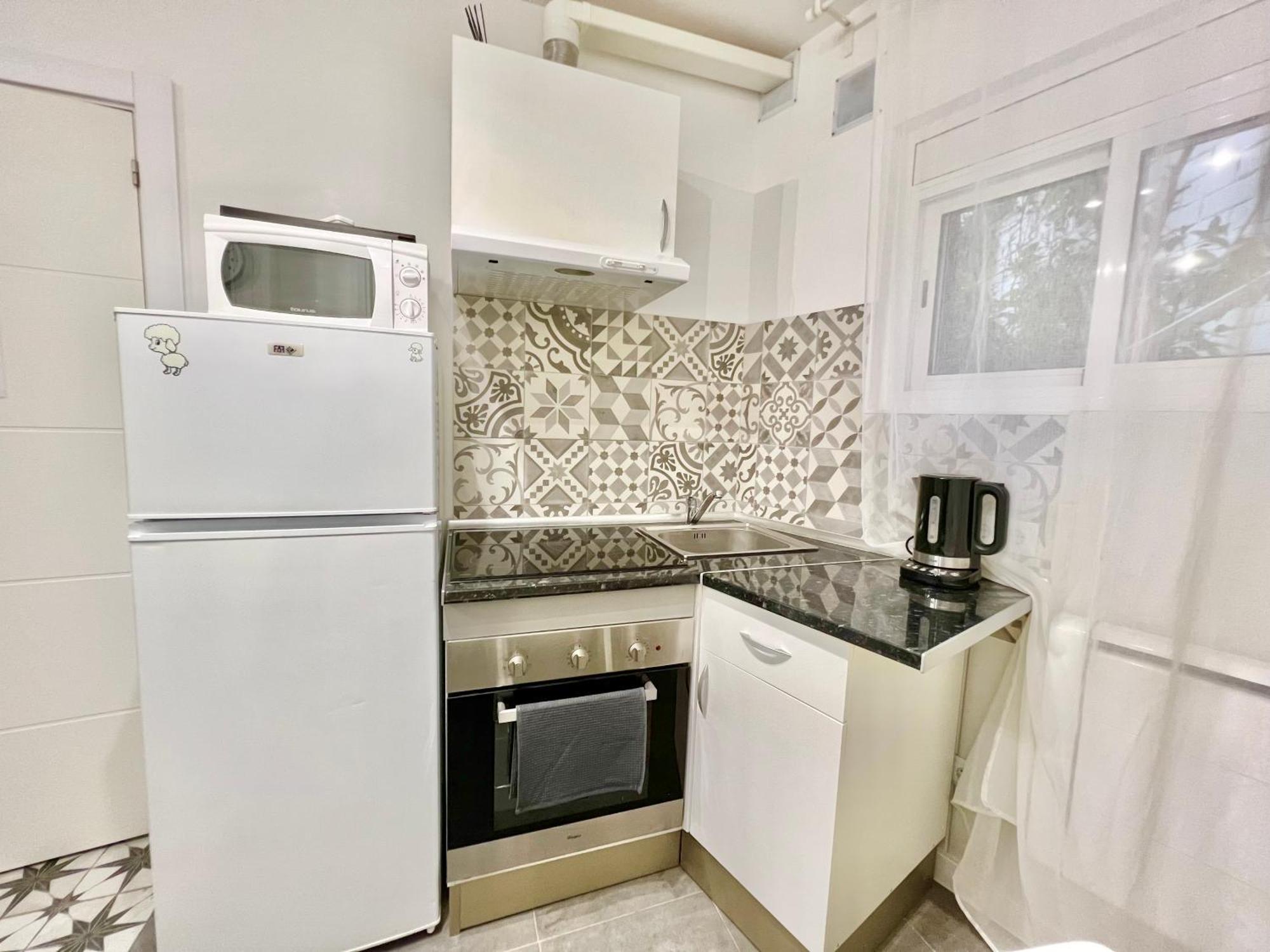 Santa Coloma de Gramanet Cozy Suite Apartment, Wifi! מראה חיצוני תמונה